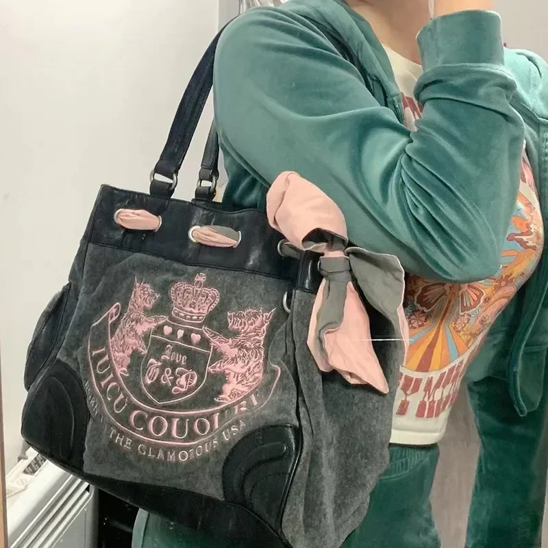 Women Bags 2026 Trends - Torebki damskie w stylu vintage retro