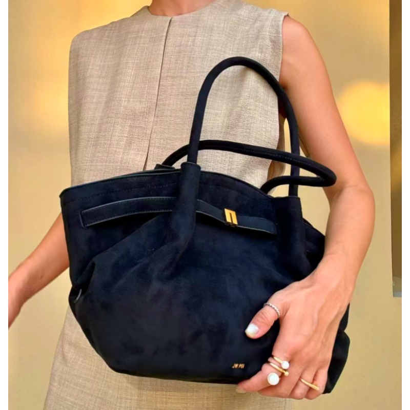 Torebka Hana w kształcie piero – Women Bags 2026 Trends recenzja i cena